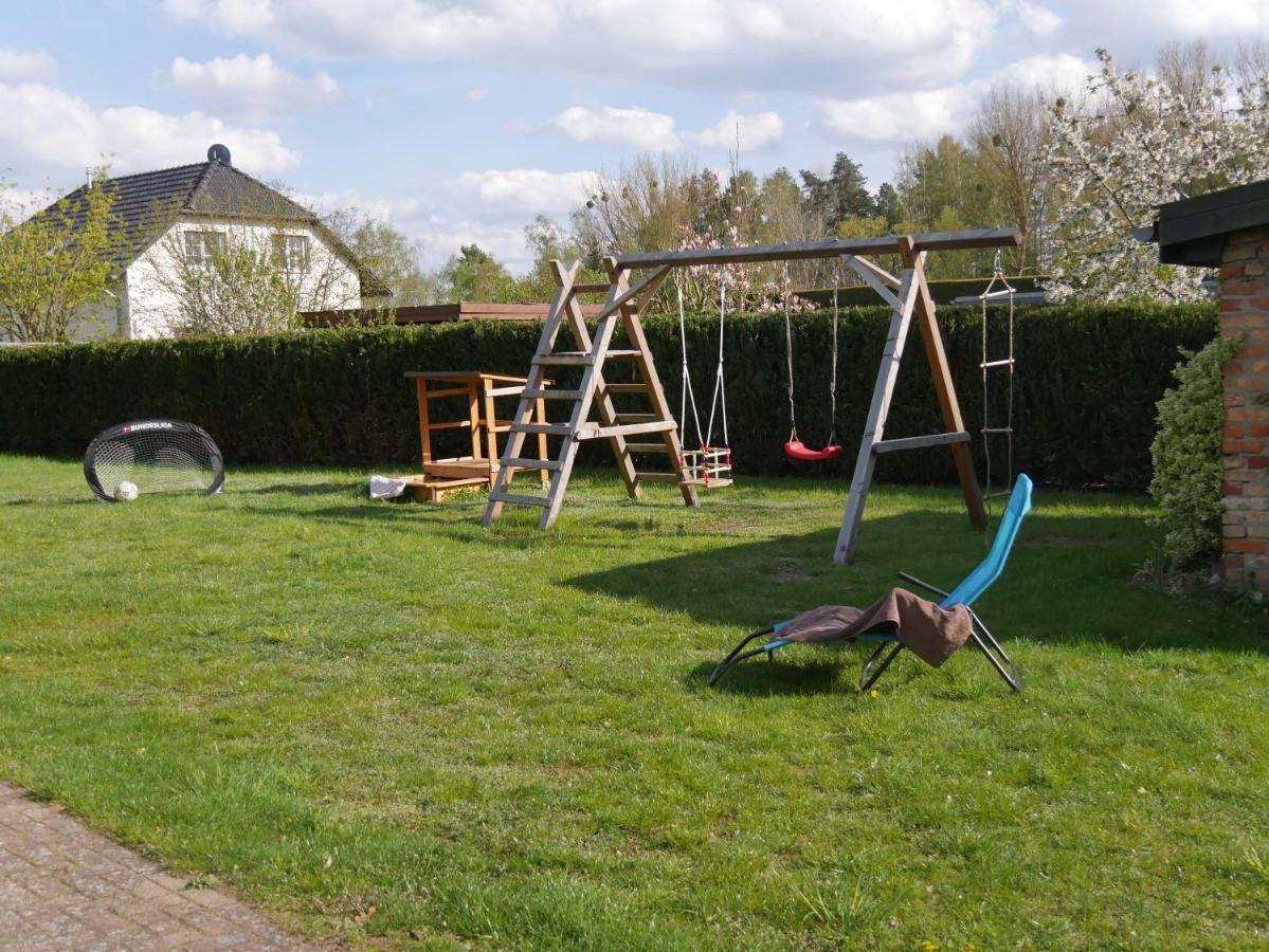 Lindenhof Wohnung 2, Erdgeschoss Vipperow Exteriör bild