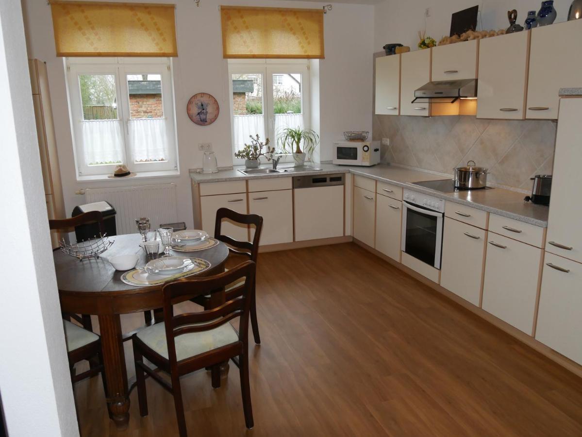Lindenhof Wohnung 2, Erdgeschoss Vipperow Exteriör bild