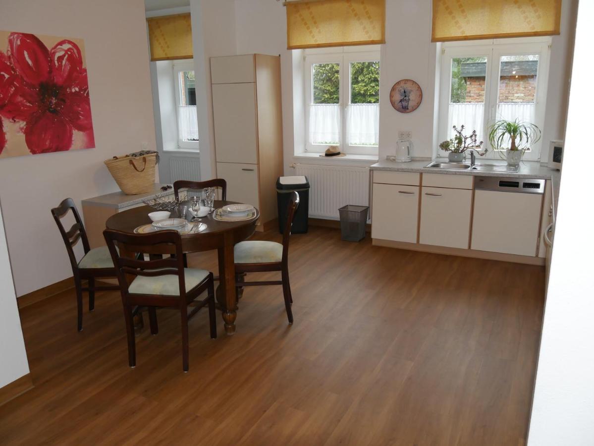 Lindenhof Wohnung 2, Erdgeschoss Vipperow Exteriör bild