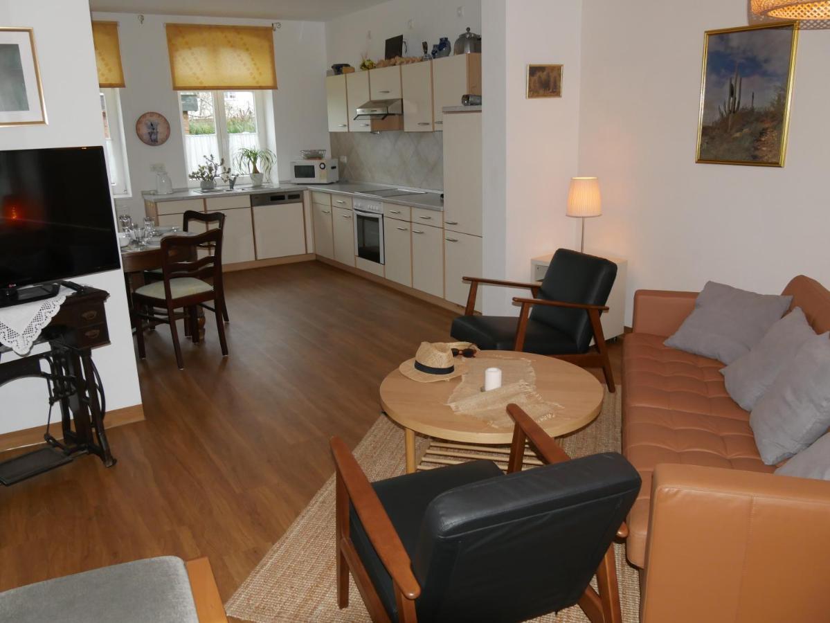 Lindenhof Wohnung 2, Erdgeschoss Vipperow Exteriör bild