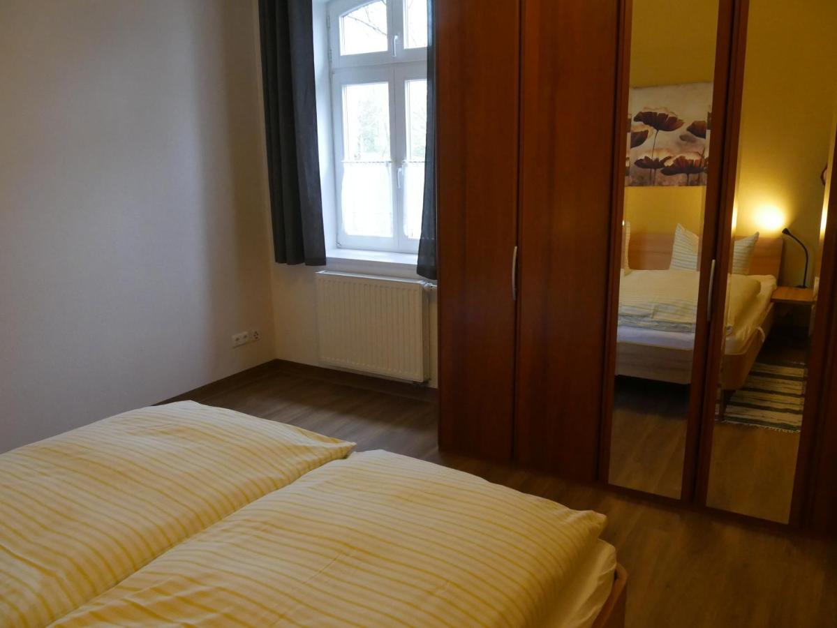 Lindenhof Wohnung 2, Erdgeschoss Vipperow Exteriör bild