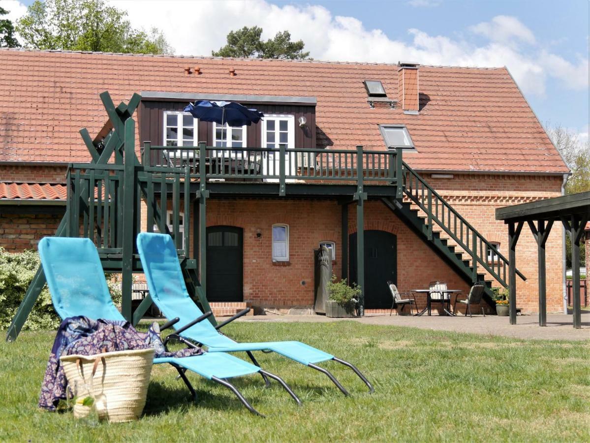 Lindenhof Wohnung 2, Erdgeschoss Vipperow Exteriör bild